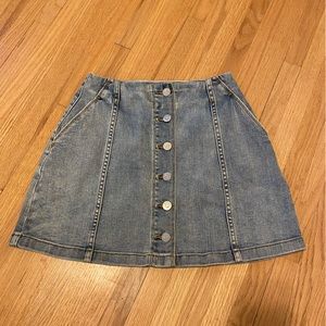 Wilfred Button down denim skirt